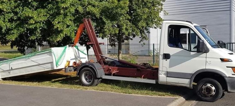 Comment louer une benne à déchets ?